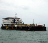 accomodation/work barge